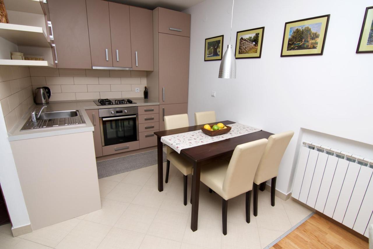 Appartamento House 4 Rent Laura Mali Lošinj Esterno foto